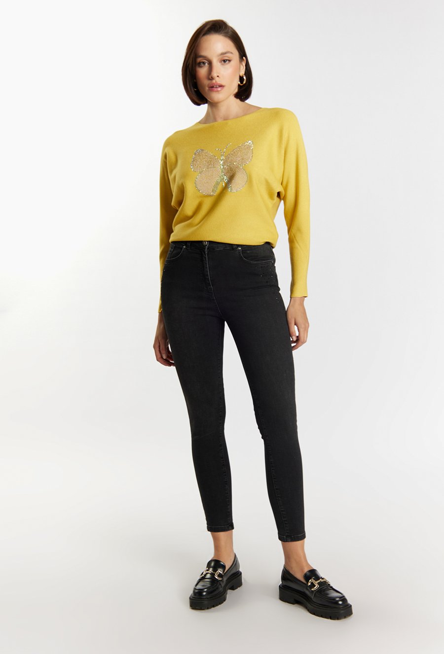 Jeansy z wysokim stanem