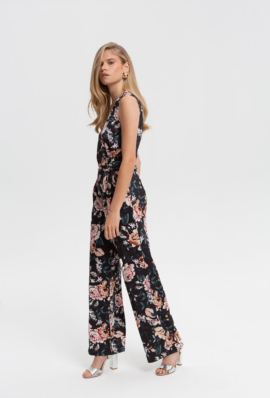 Dopasowany kombinezon