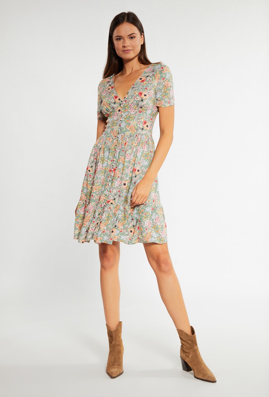 Wiskozowa sukienka w drobne kwiatki