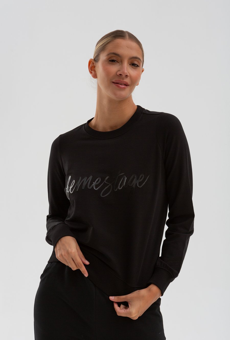 Bluza z napisem Femestage