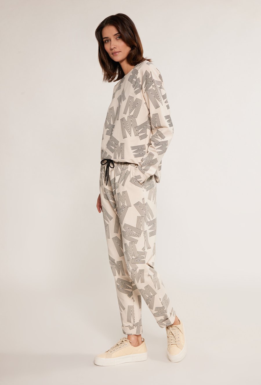 Dresowe spodnie damskie z logo marki