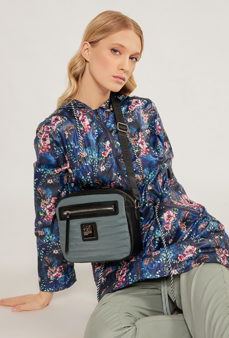 Pikowana torba crossbody