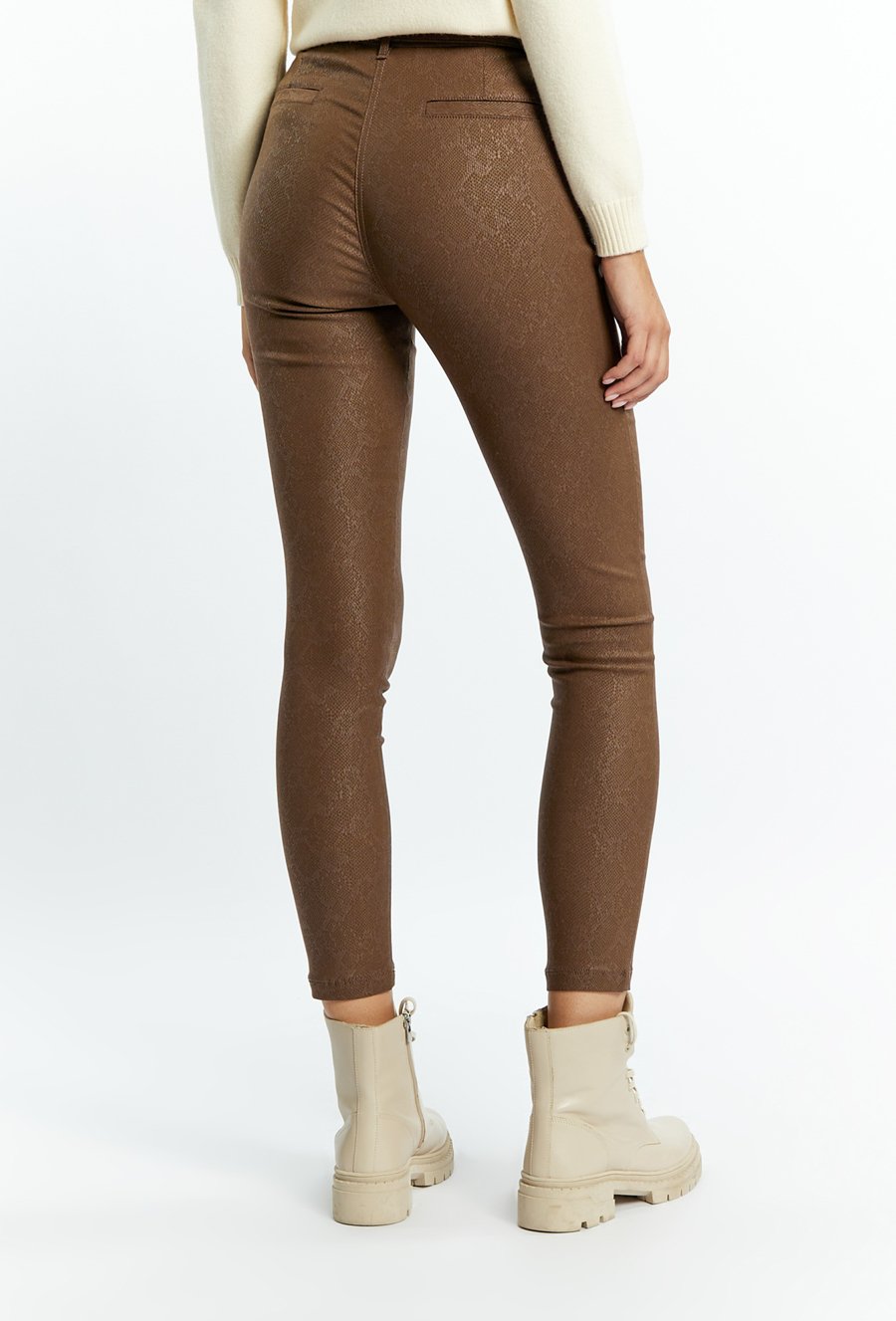 Spodnie damskie z lekkim wzorem