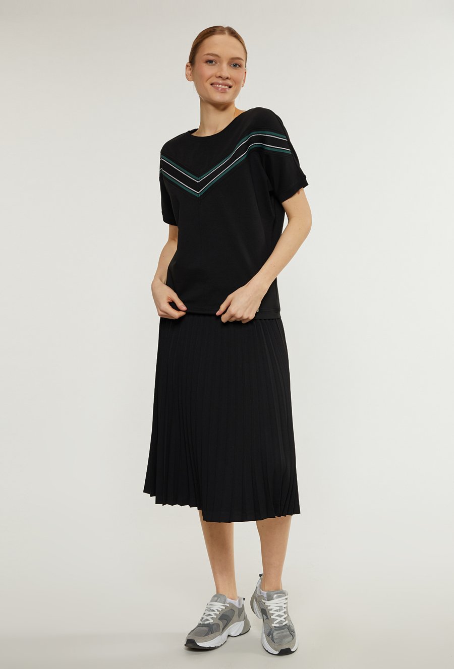 Bluzka z ozdobnymi tasiemkami