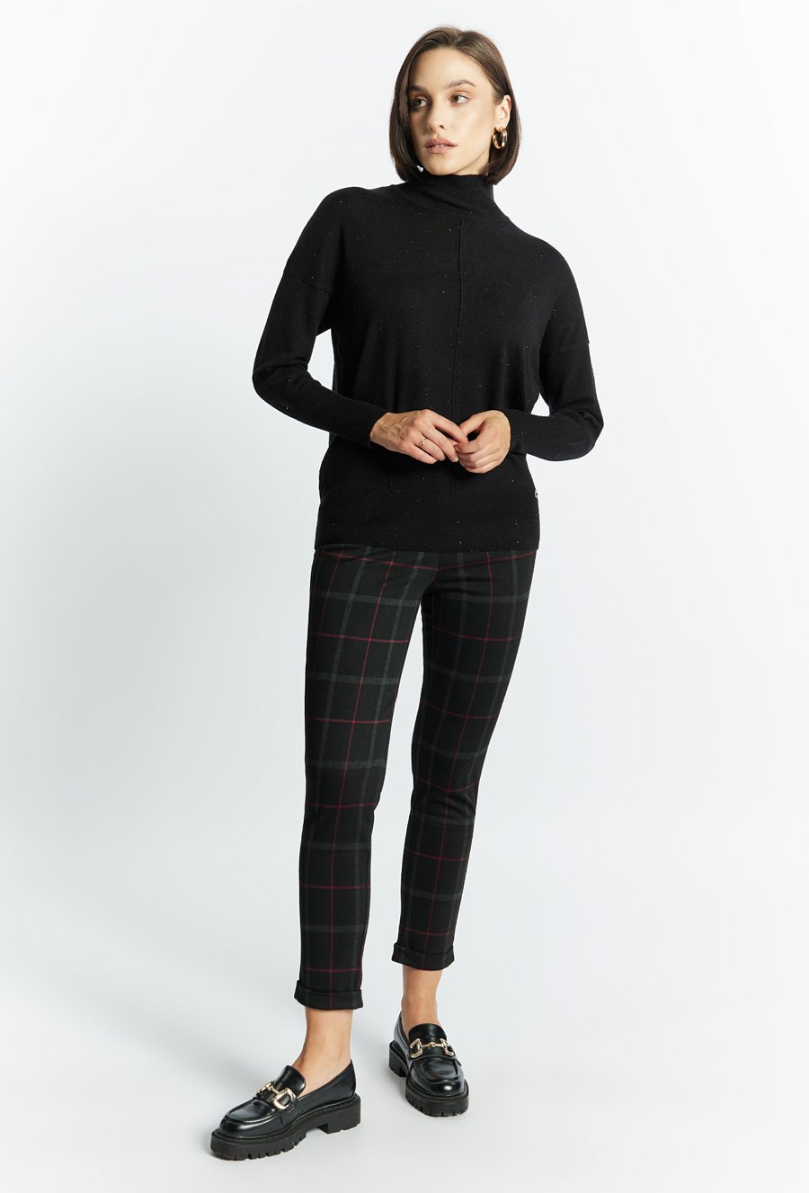 Połyskujący golf damski