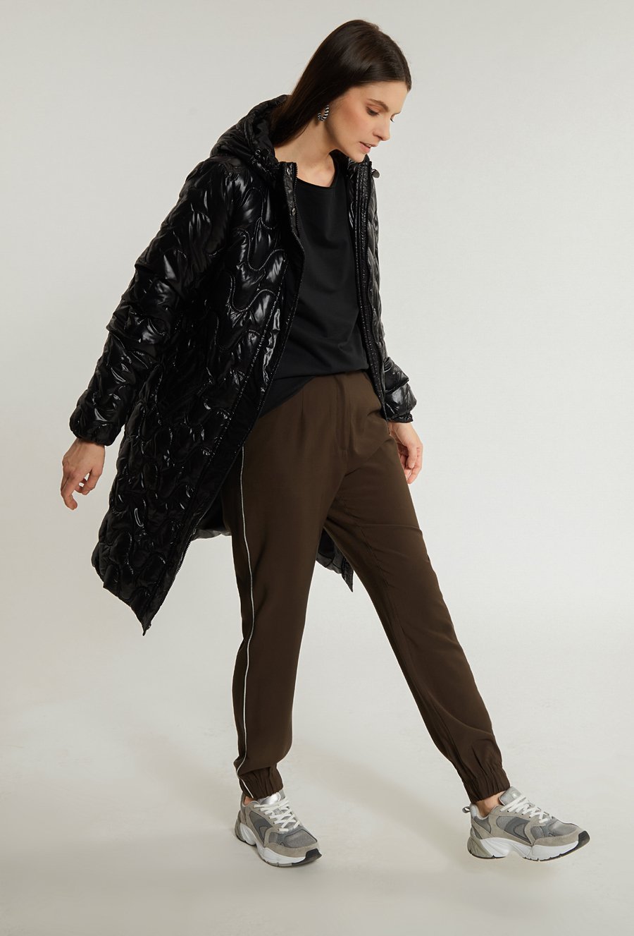 Kurtka damska z pikowanym wzorem