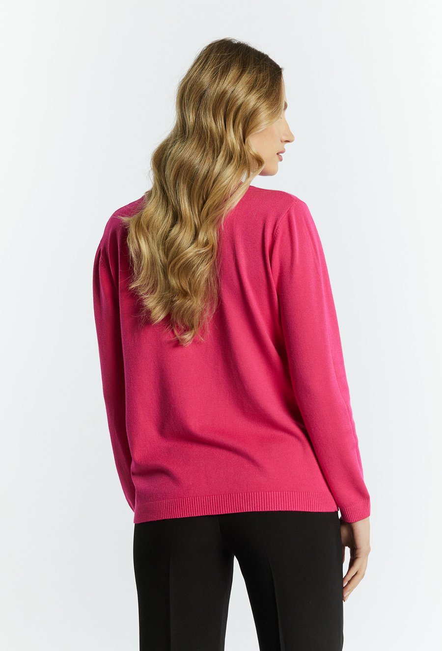 Sweter damski z delikatnym zdobieniem