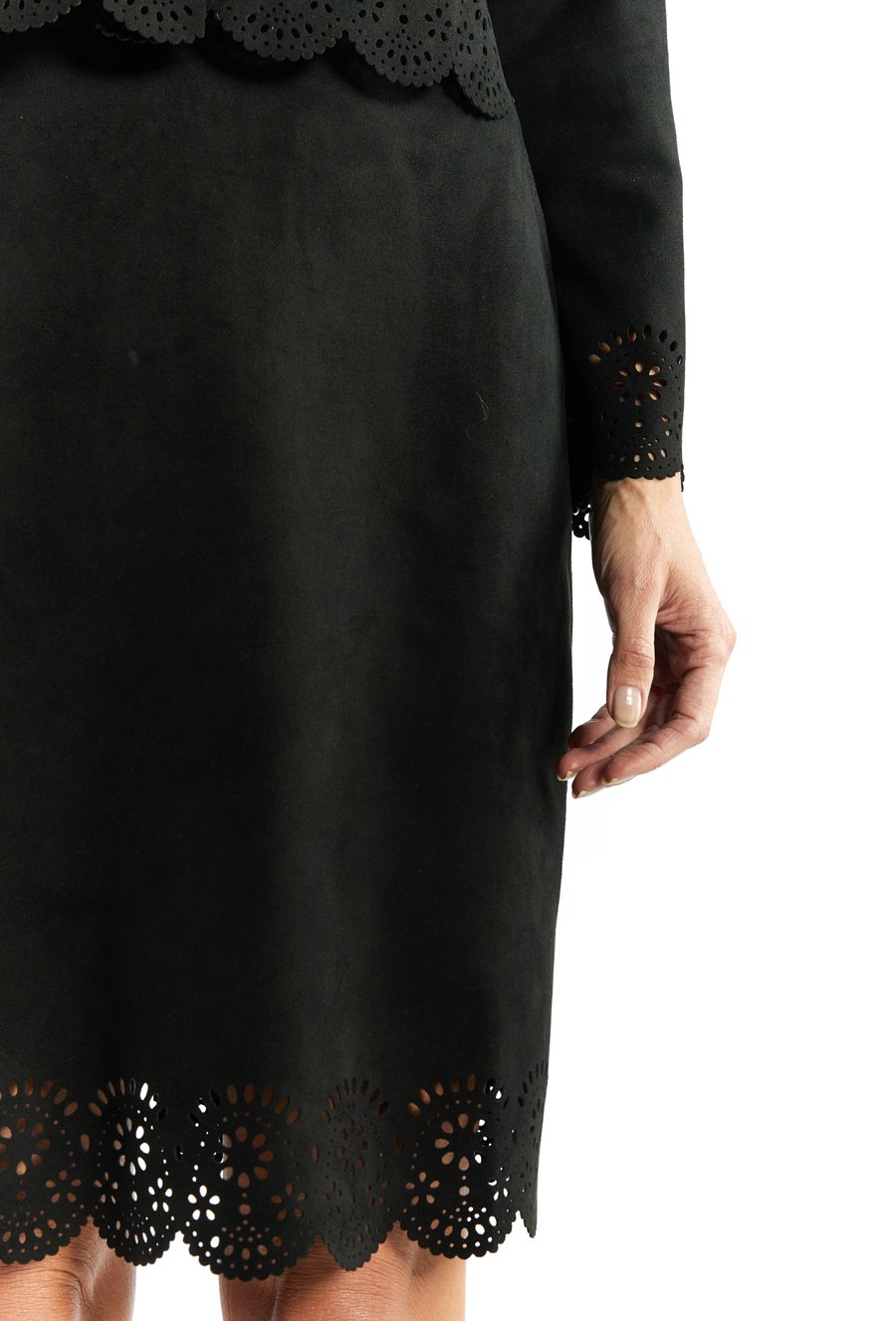 Sp&oacute;dnica damska z imitacji zamszu