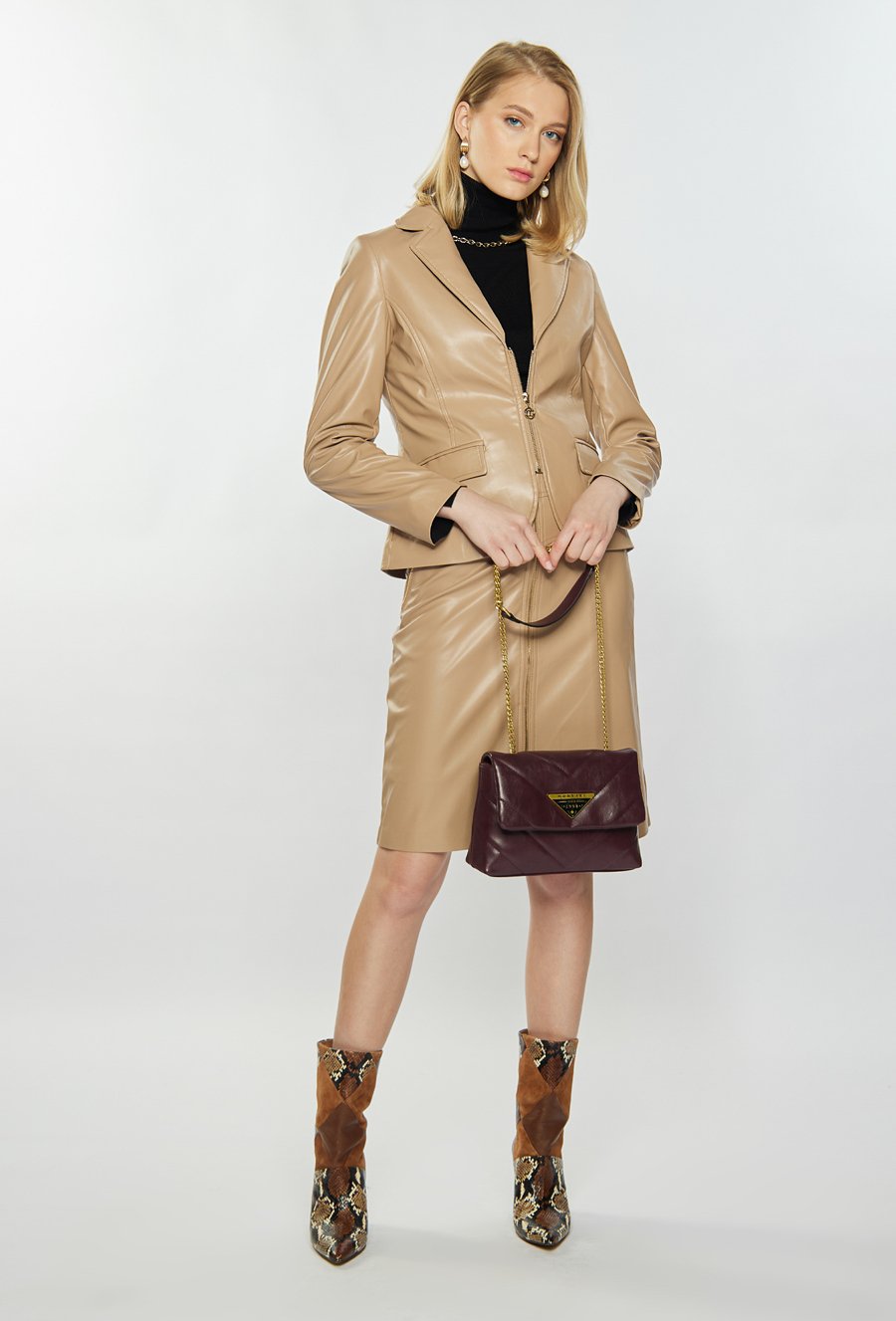 Pikowana torba damska z klapą