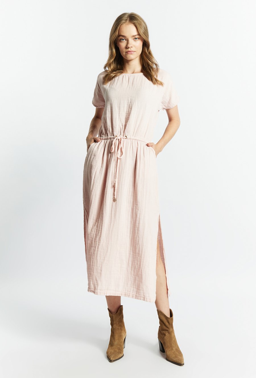 Muślinowa sukienka midi