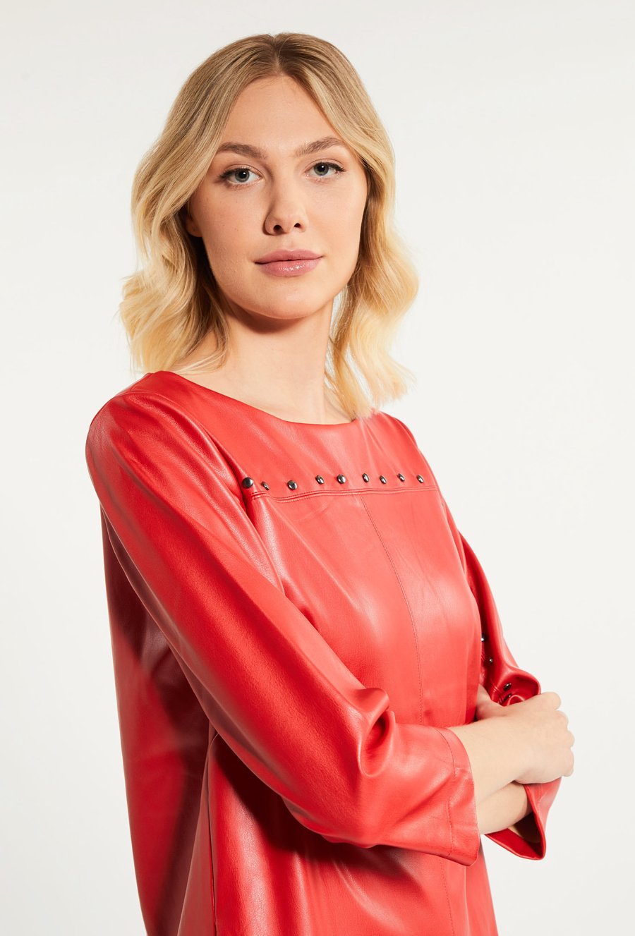 Sukienka damska z imitacji sk&oacute;ry