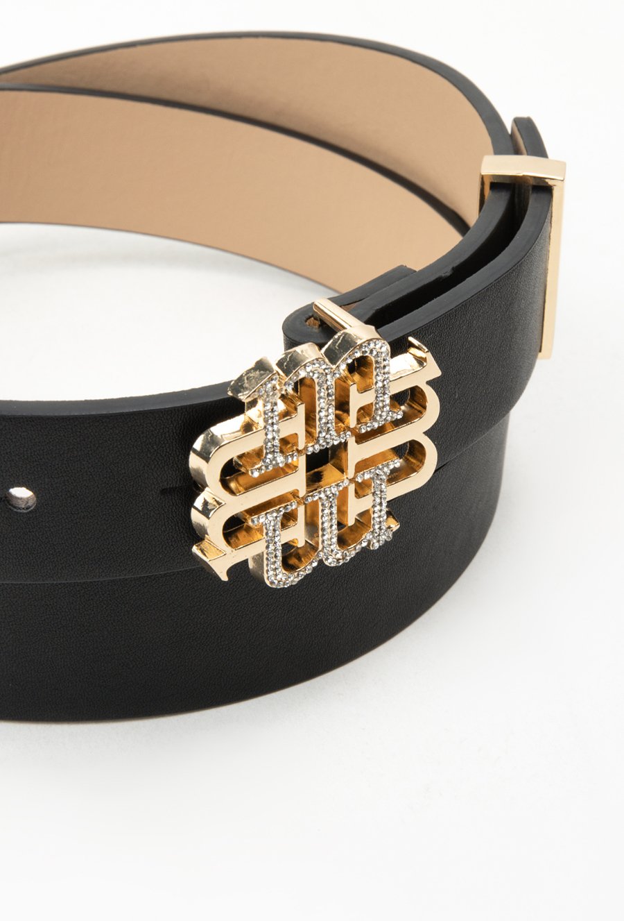 Klasyczny pasek z ozdobną klamrą