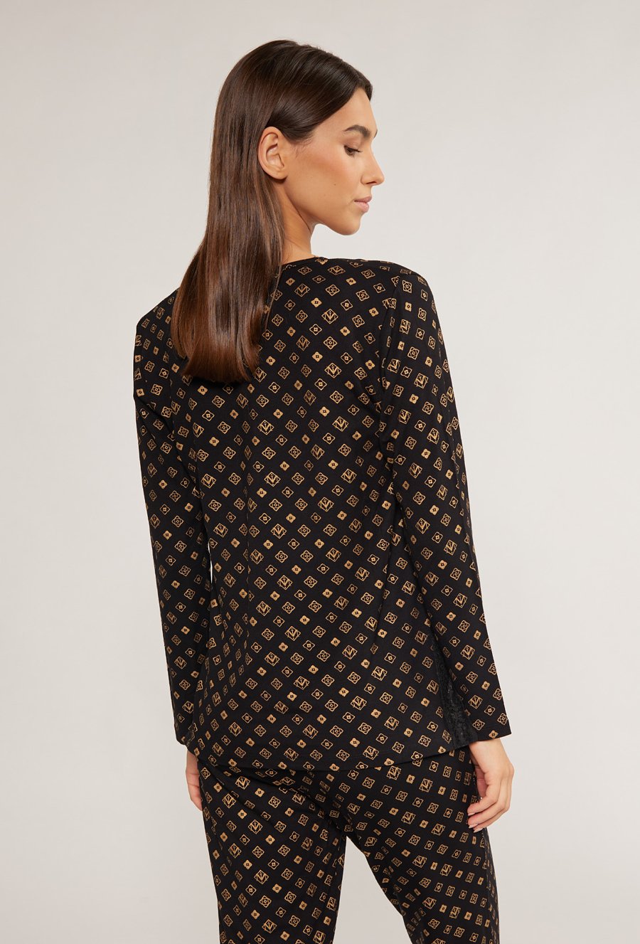 Wzorzysta koszula od piżamy