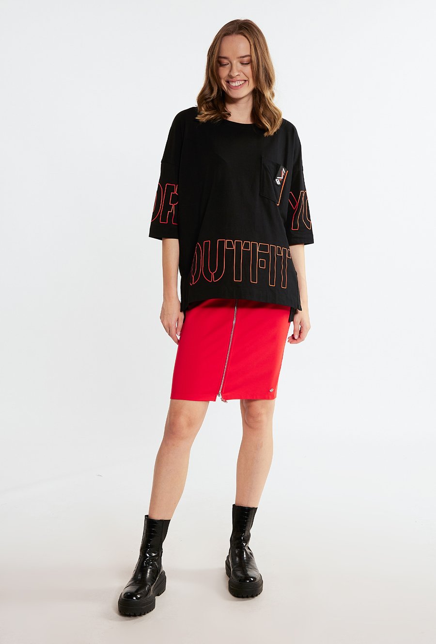 T-shirt z ozdobnym nadrukiem