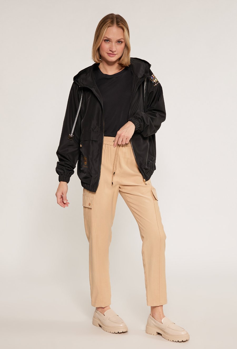 Przejściowa kurtka damska