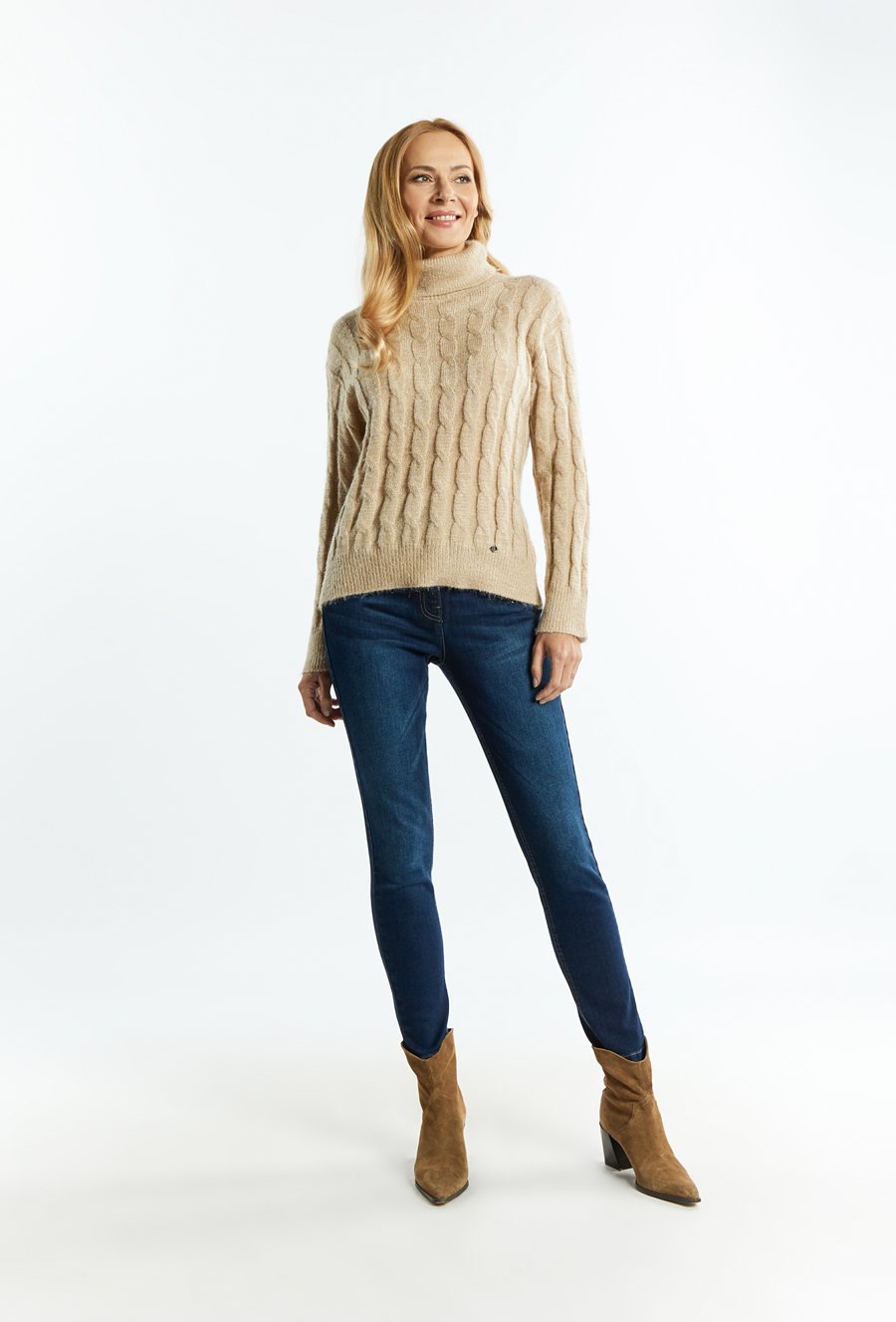 Sweter damski z golfem