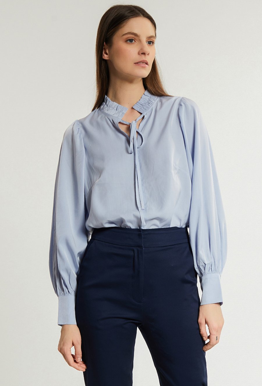 Satynowa bluzka damska