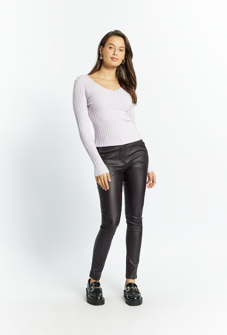 Prążkowany sweter damski