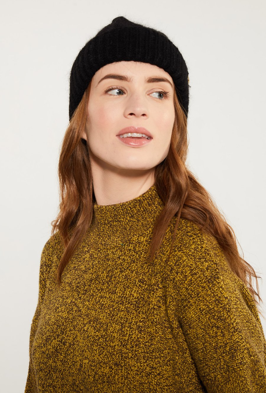 Klasyczna czapka damska