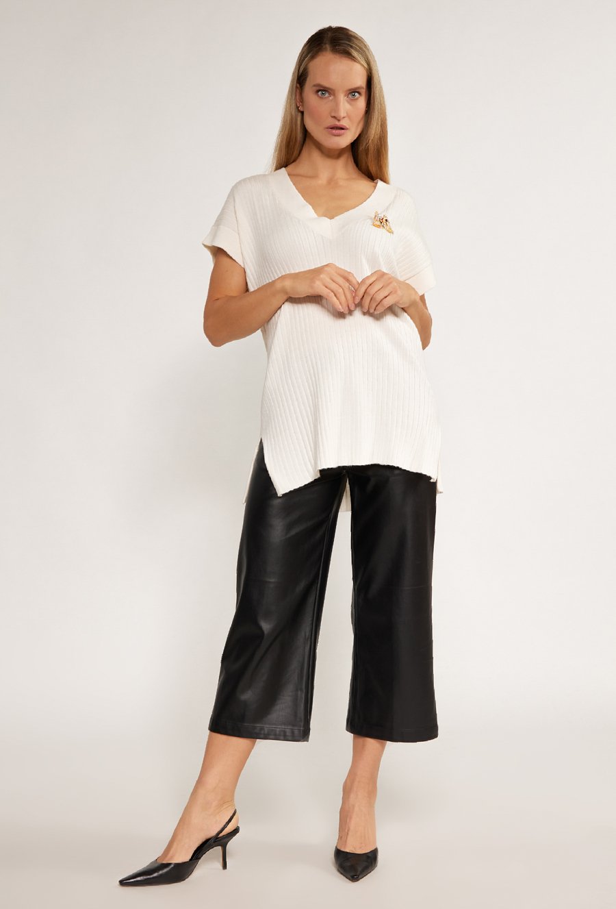 Luźny sweter damski