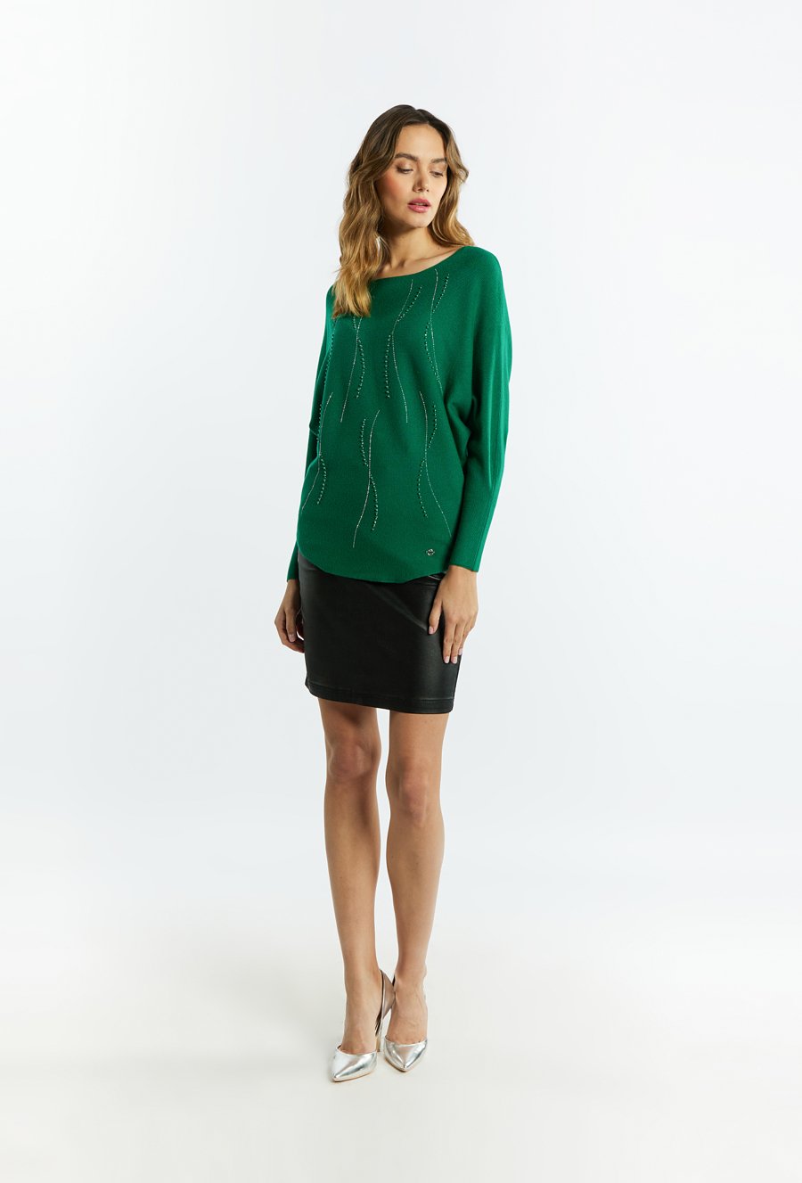 Sweter damski ze zdobieniami