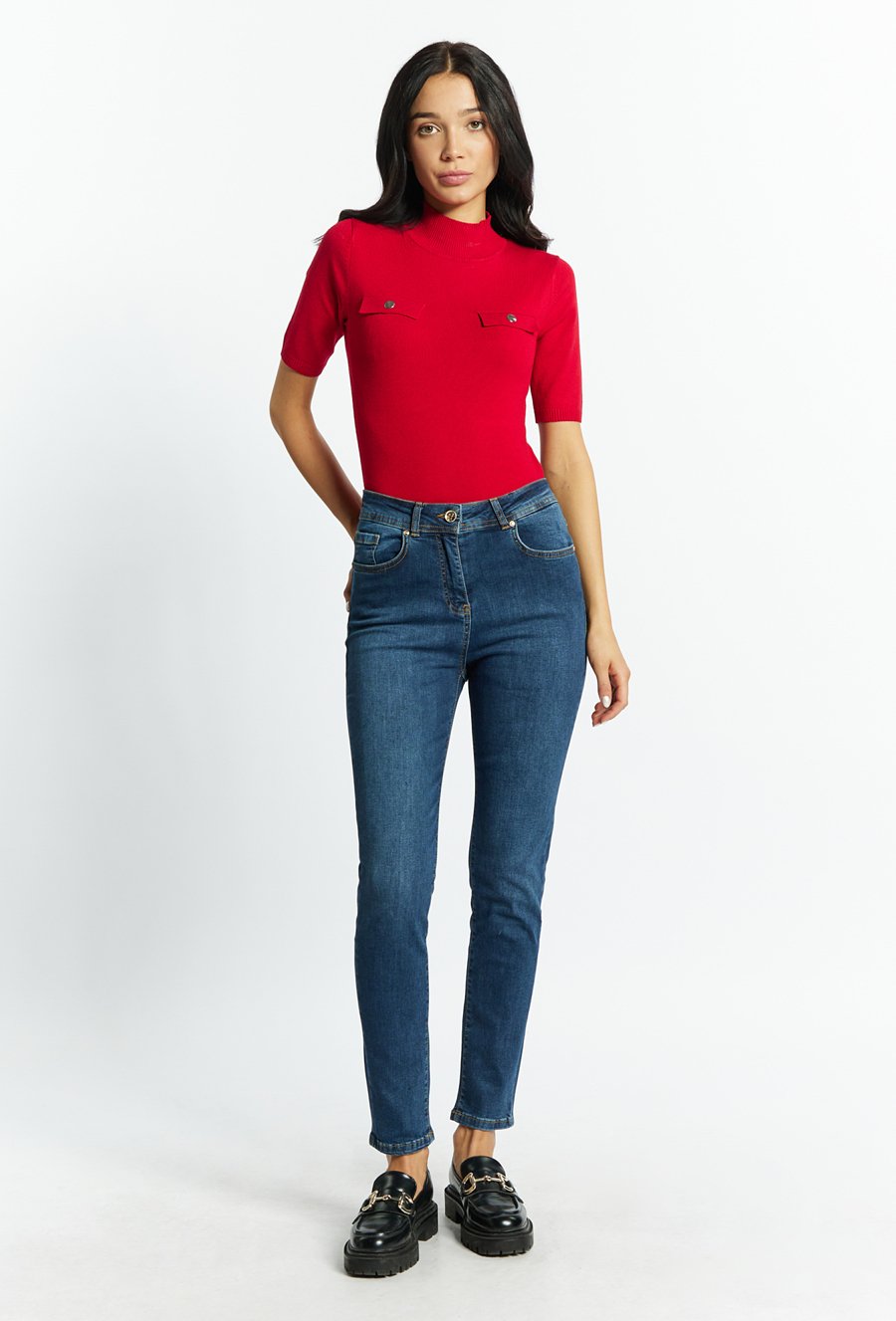 Jeansowe spodnie damskie z aplikacją