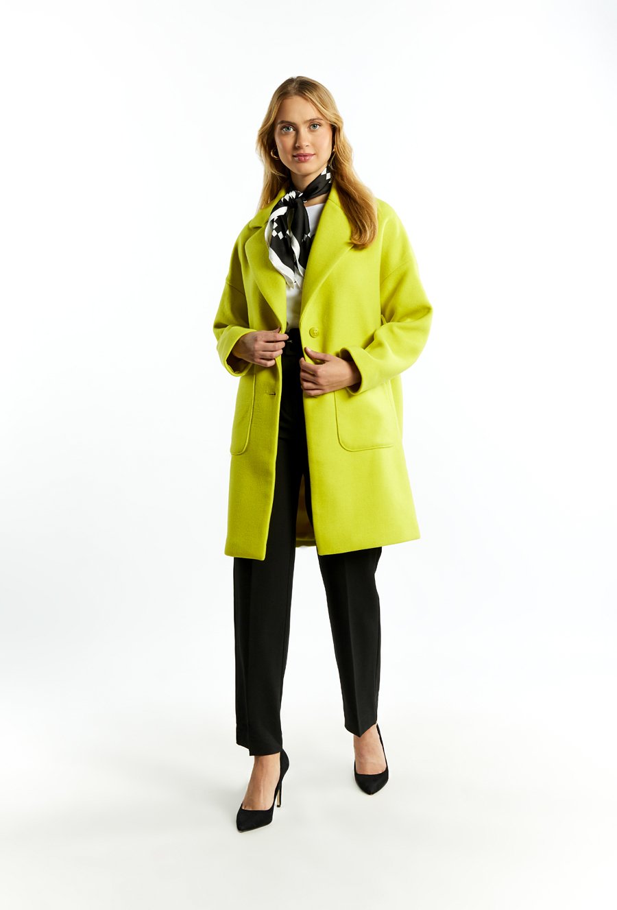 Płaszcz damski z dodatkiem wełny