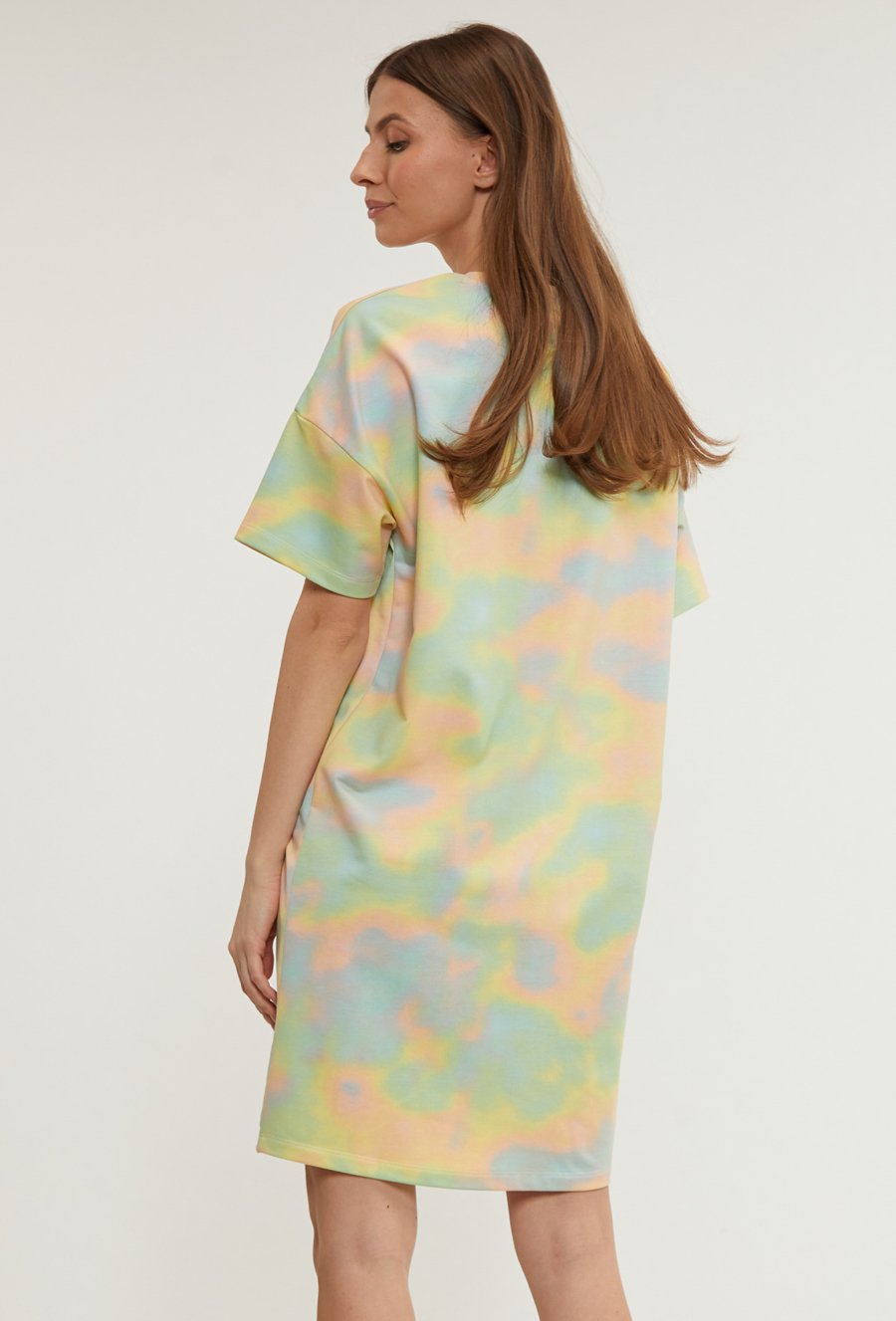 Kolorowa sukienka na co dzień