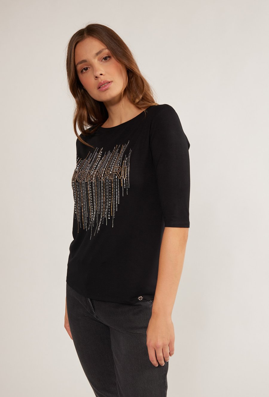 Bluzka z cekinowym zdobieniem