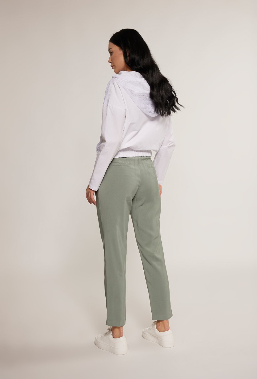 Materiałowe spodnie z wiskozy