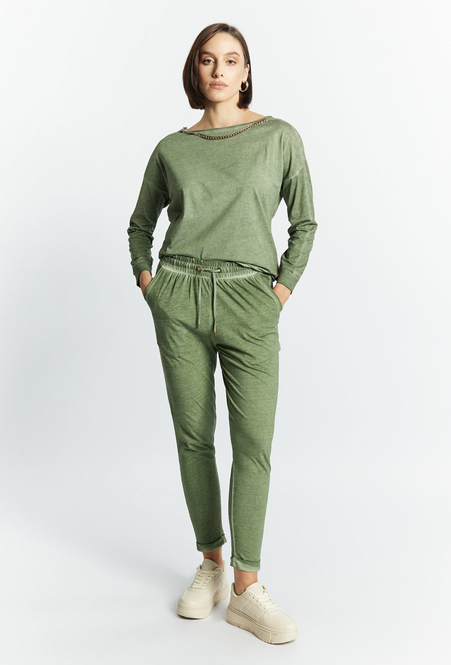 Bluza damska łańcuszkiem