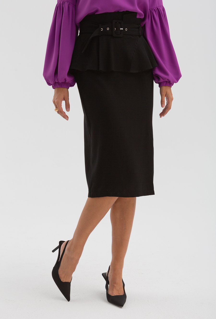 Oł&oacute;wkowa sp&oacute;dnica z baskinką