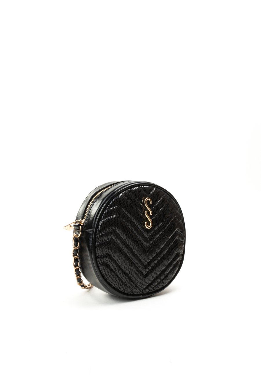 Kuferek damski o ciekawym kształcie