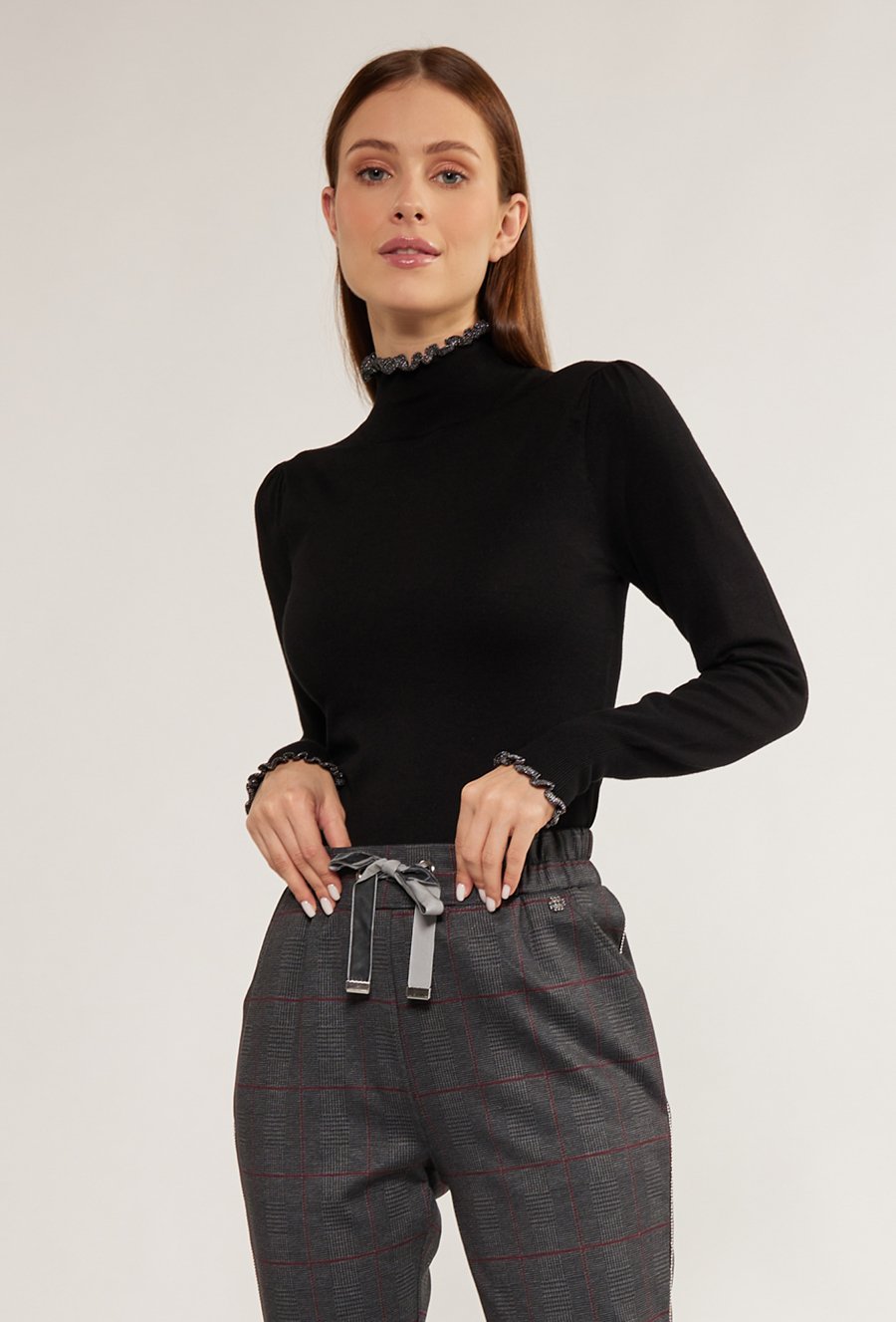 Golf damski z falbanką