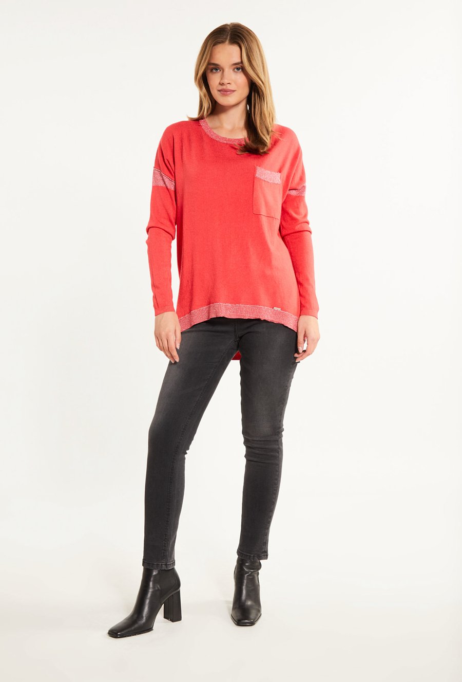 Sweter damski z kieszonką