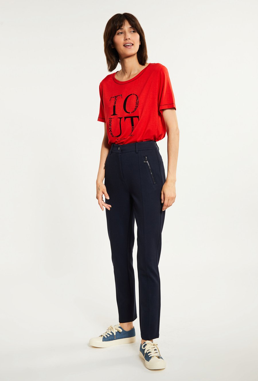 Spodnie z elastycznego materiału