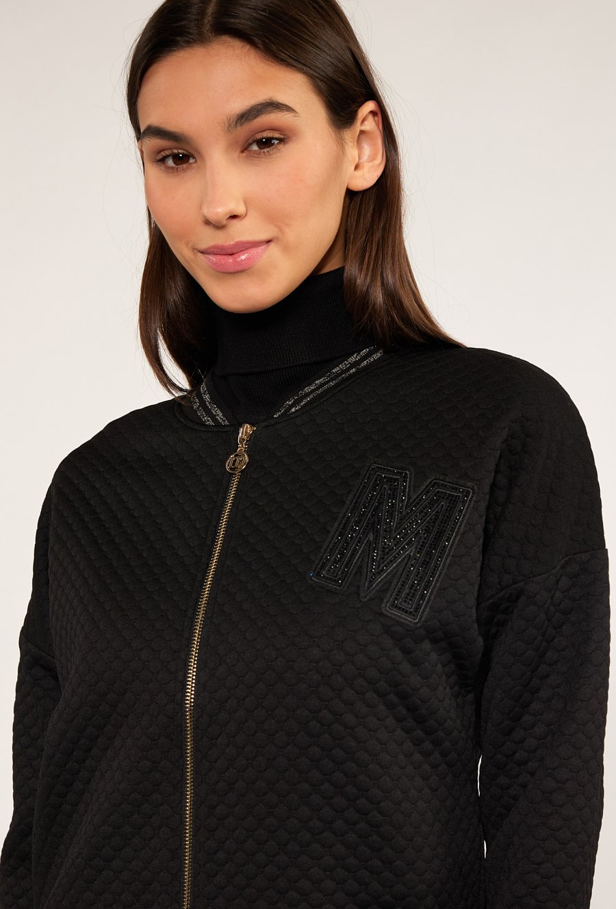 Żakiet damski z aplikacją