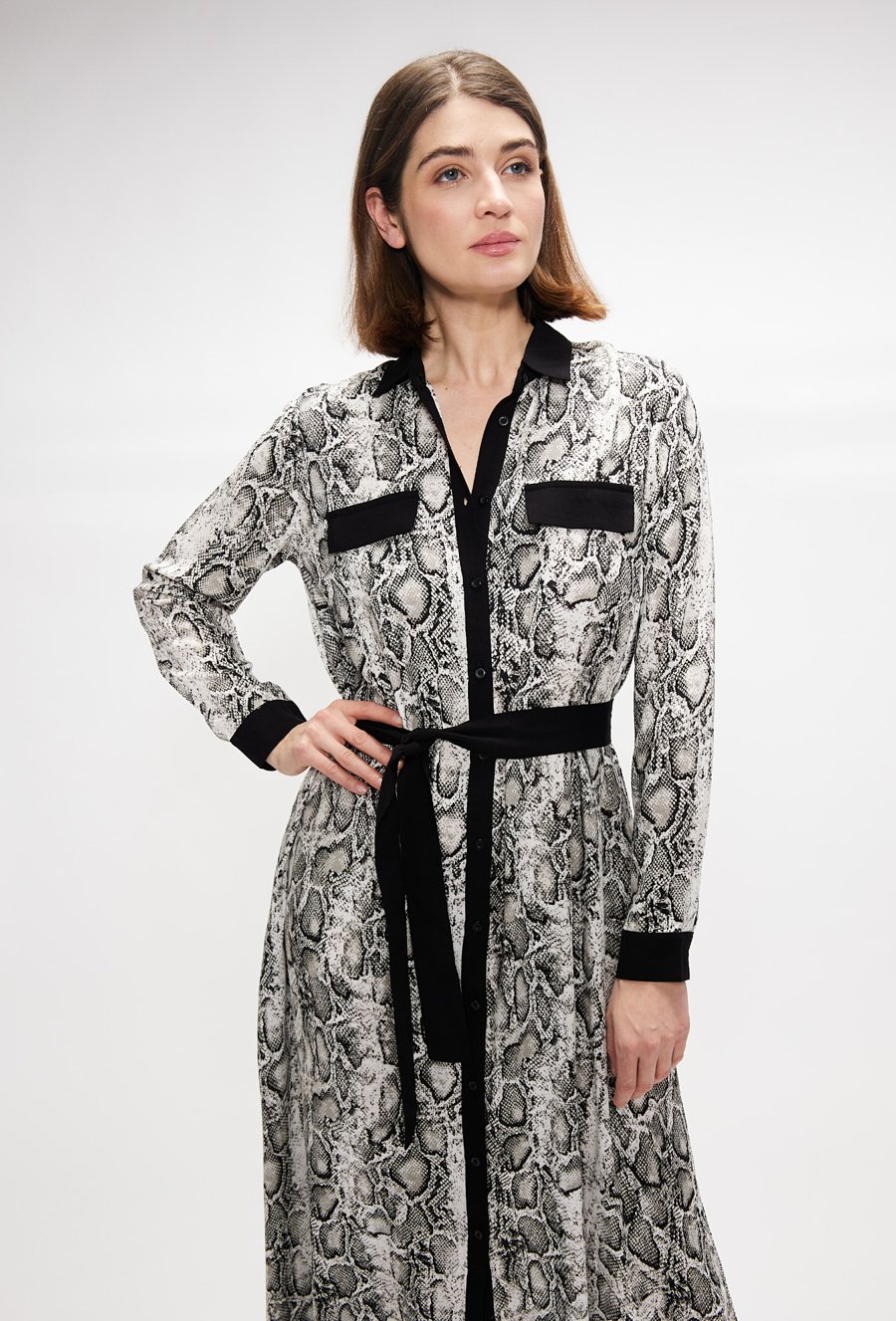 Sukienka damska ze zwierzęcym printem