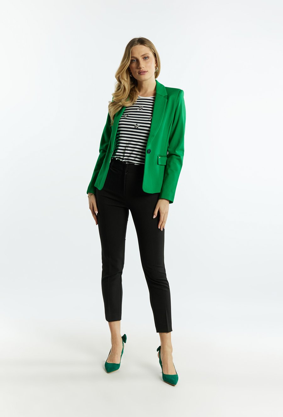 Klasyczna marynarka damska