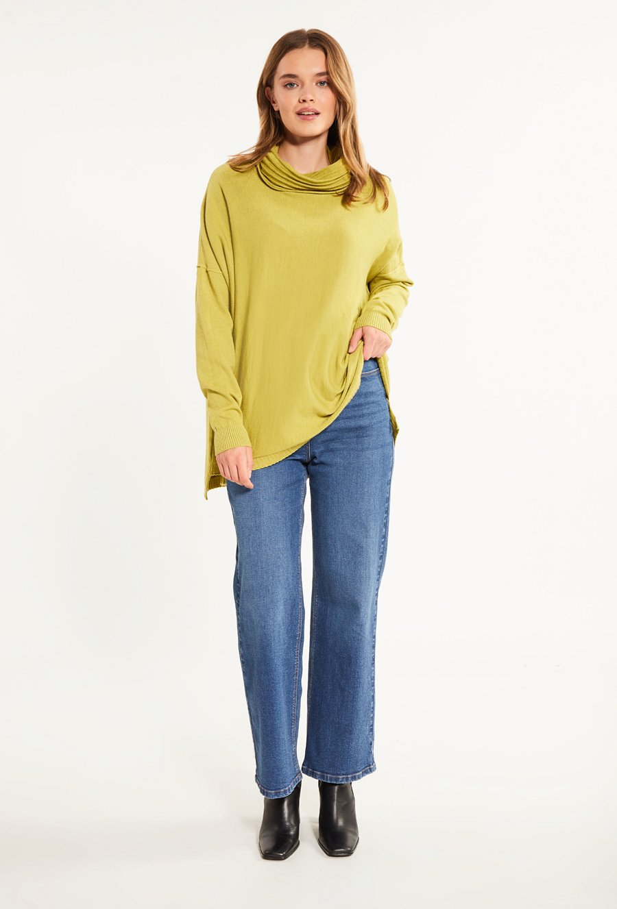 Sweter damski z golfem