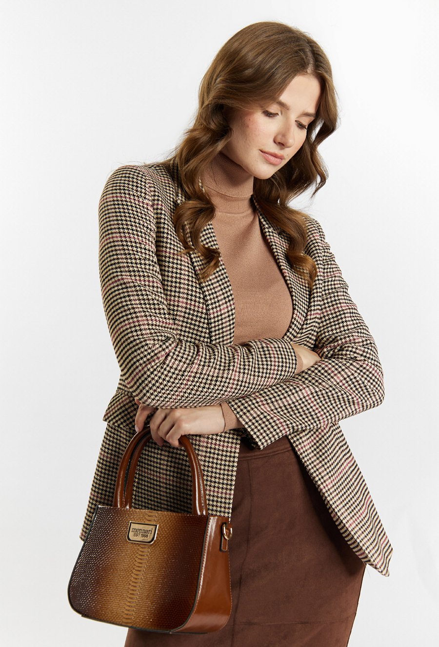 Mały kuferek z wzorem