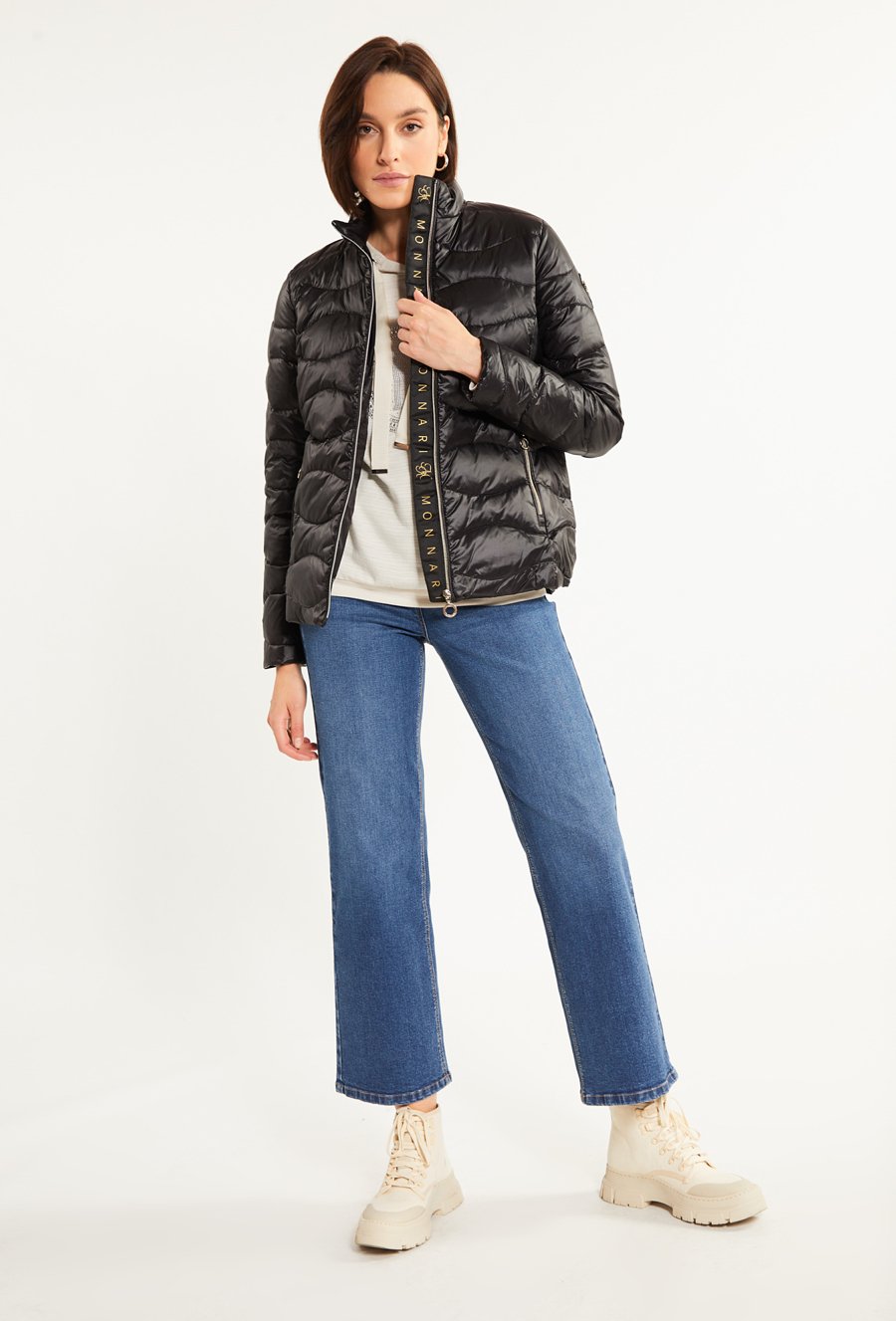 Puchowa kurtka z pikowaniem