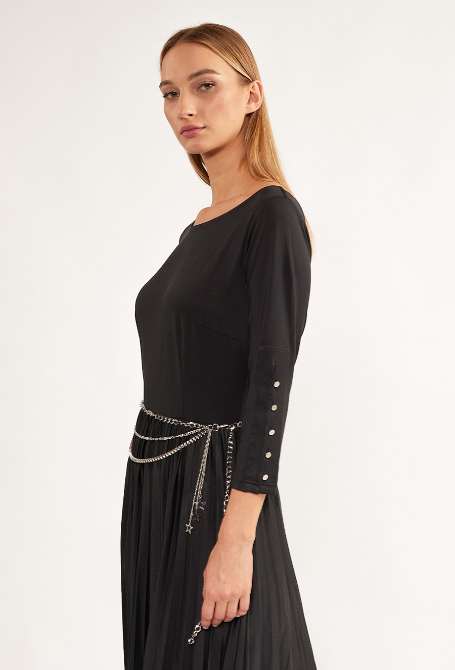 Plisowana sukienka maxi