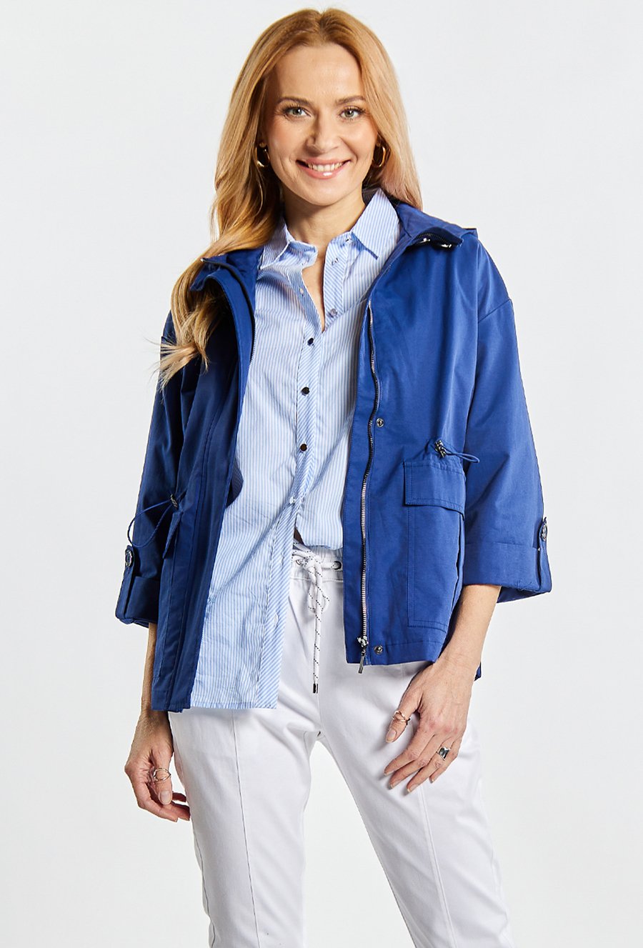 Kurtka damska ze ściągaczem