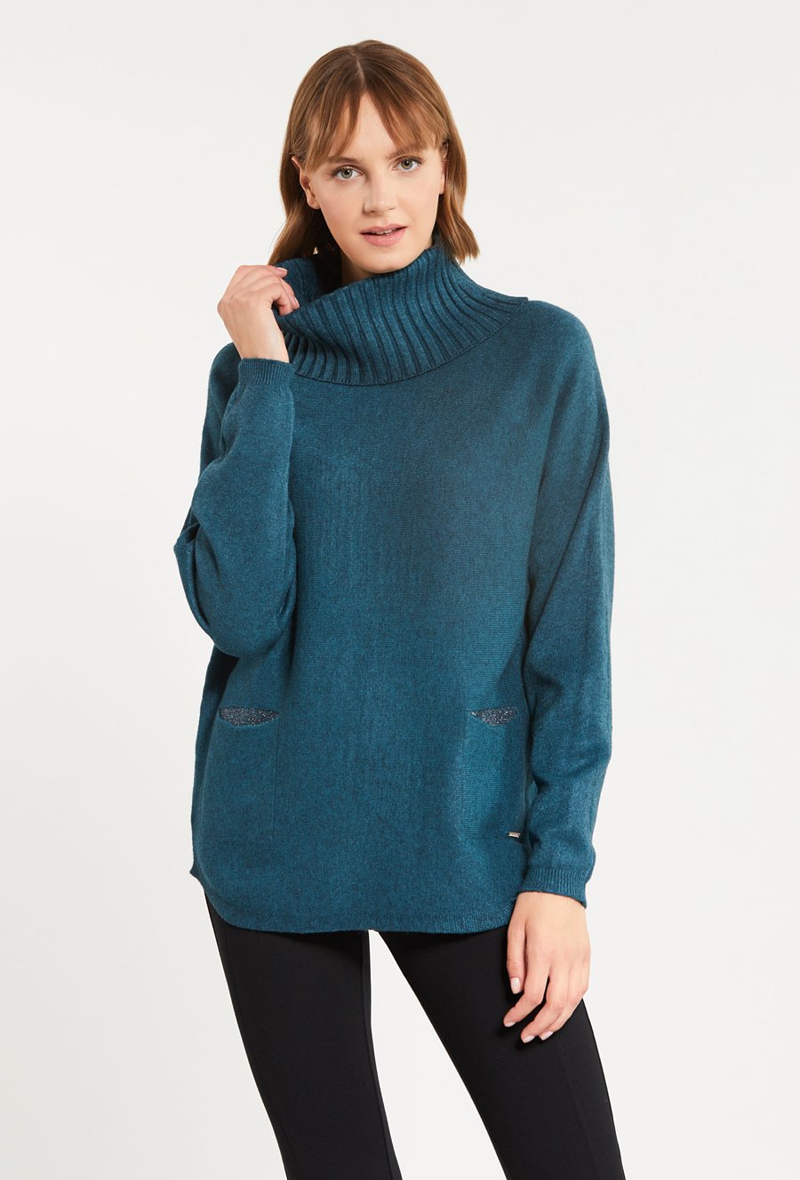 Sweter damski z golfem