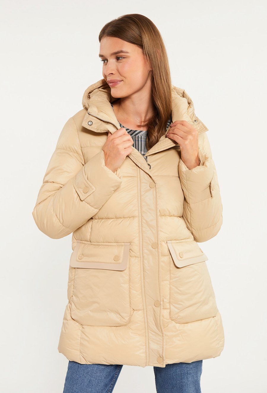 Pikowana kurtka z kapturem