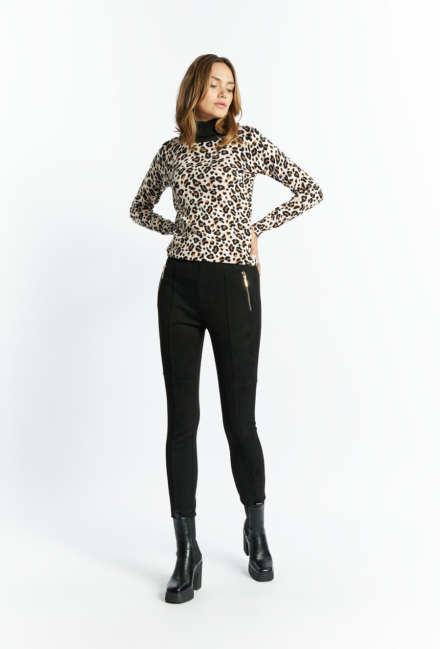 Spodnie damskie imitujące zamsz