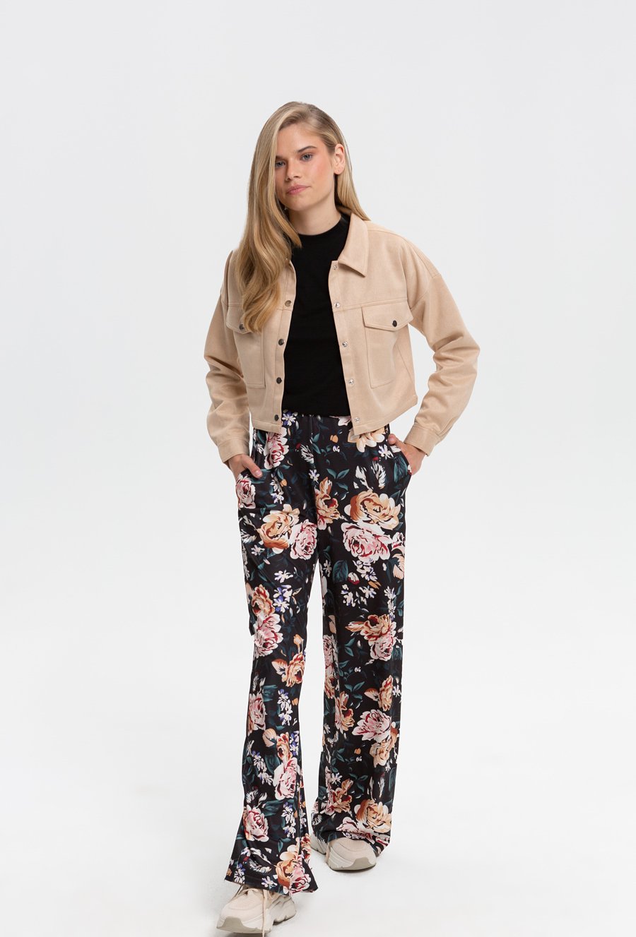 Spodnie z szeroką nogawką