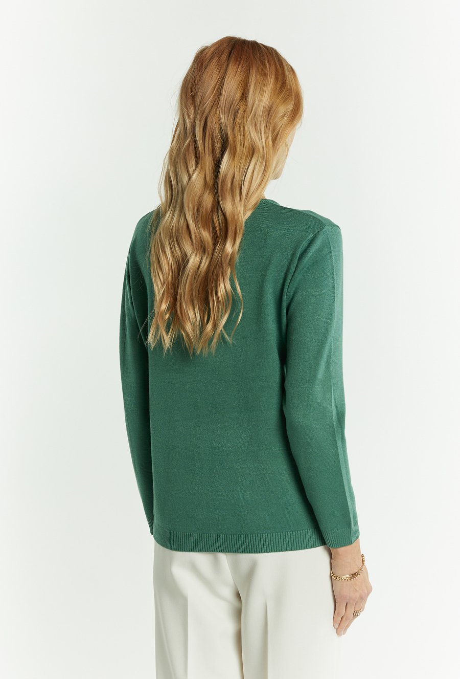 Wiskozowy sweter z dżetami