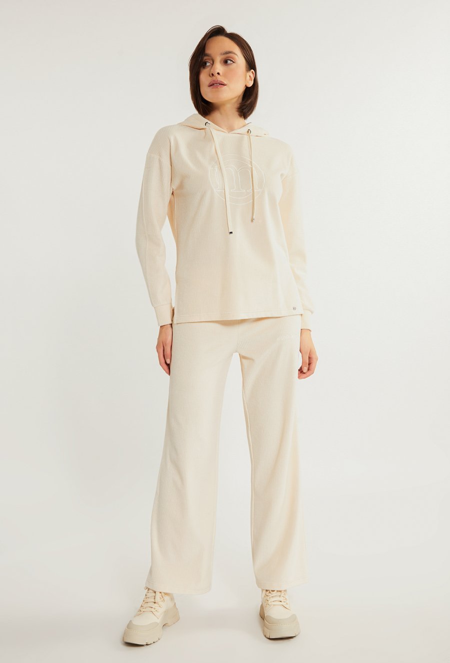 Bluza z kapturem na co dzień